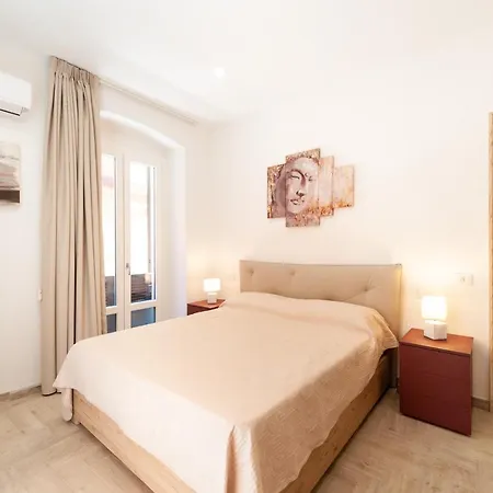 Domo Alle 4* Cagliari